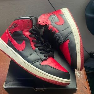 JORDAN 1 BERD   MID